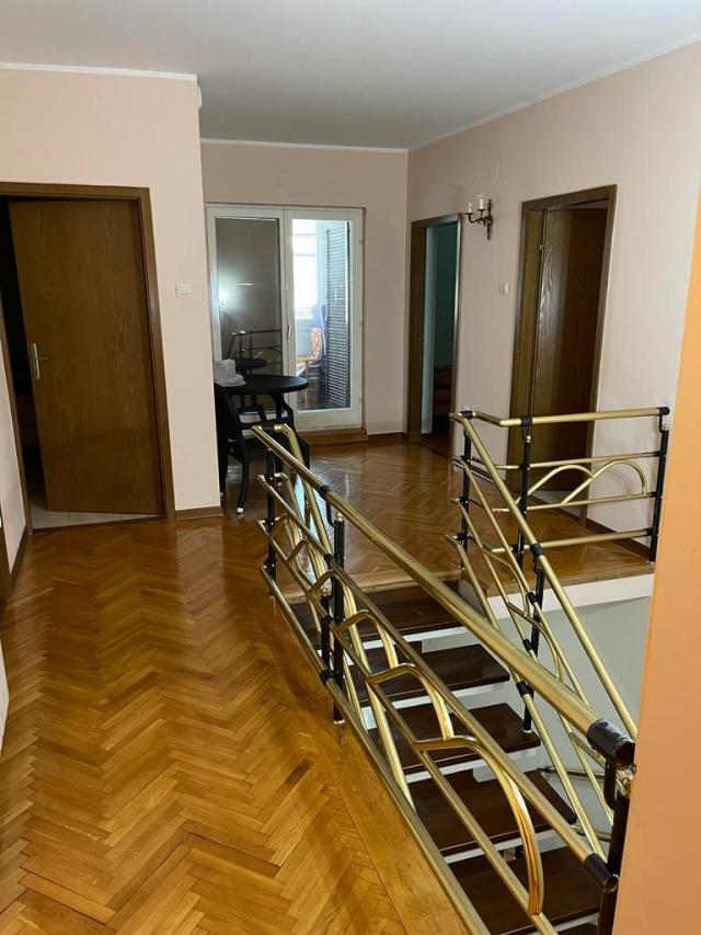 Kuća na prodaju, Kotor-naselje Dobrota