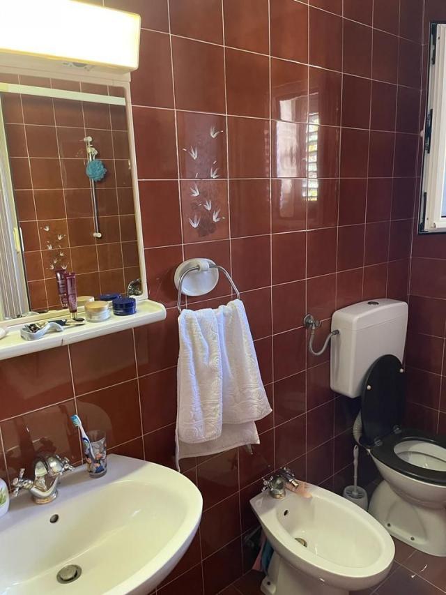 Kuća na prodaju, Kotor-naselje Dobrota