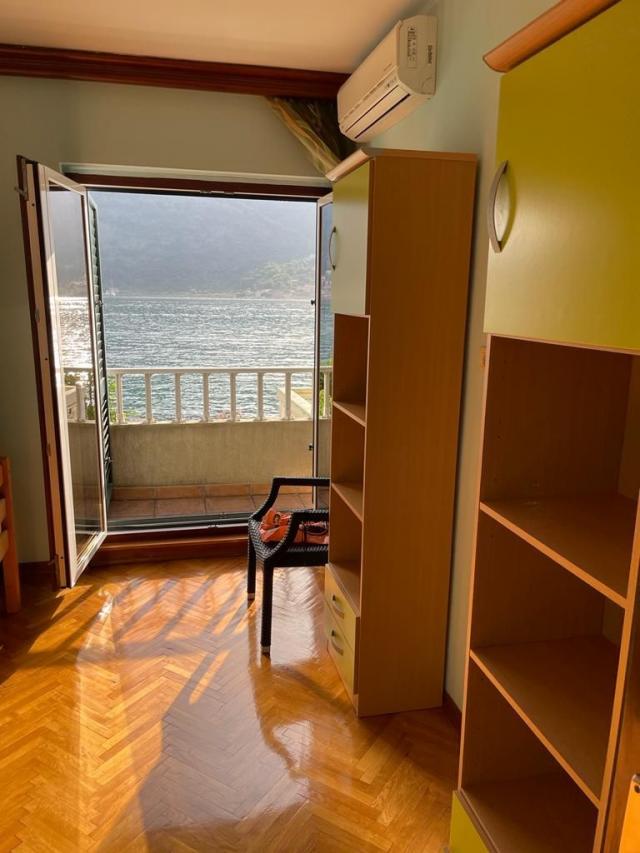 Kuća na prodaju, Kotor-naselje Dobrota