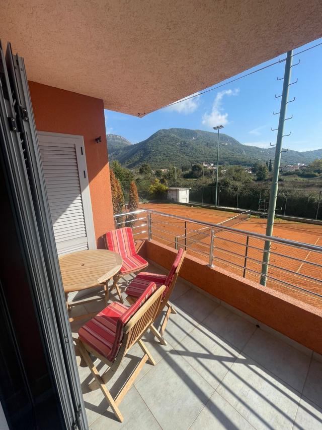 Prodaja dvosobnog stana 85 m² – Lastva Grbaljska, Budva