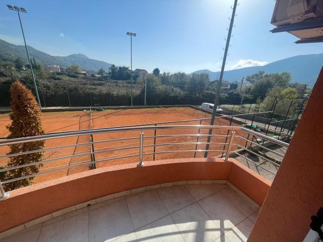 Prodaja dvosobnog stana 85 m² – Lastva Grbaljska, Budva