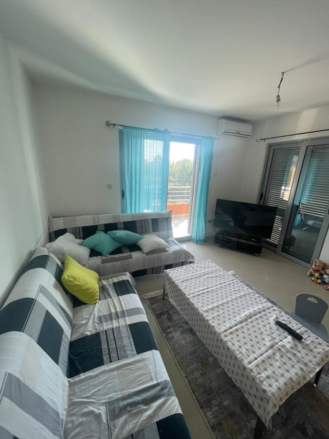 Prodaja dvosobnog stana 85 m² – Lastva Grbaljska, Budva