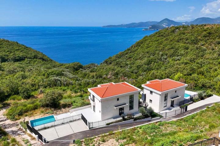 Budva, Reževići – Dve Nove Luksuzna Vila sa Pogledom na More i Bazenom