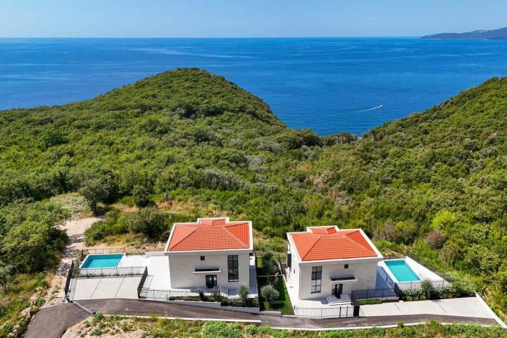 Budva, Reževići – Dve Nove Luksuzna Vila sa Pogledom na More i Bazenom