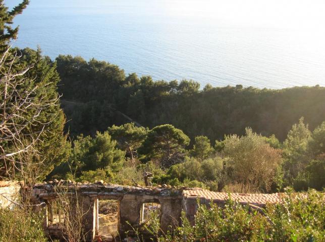 Budva, Komoševina – Građevinsko zemljište za luksuzni kompleks sa panoramskim pogledom na more