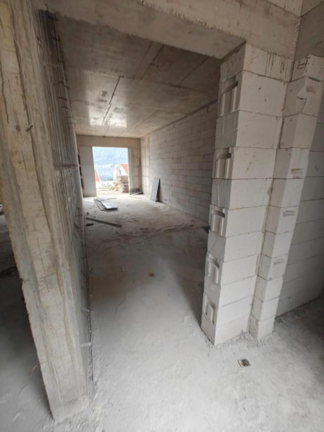 Jednosoban stan 50.6m2 u novom stambenom kompleksu u Prčnju, Kotor