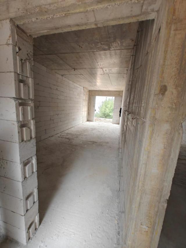 Jednosoban stan 50.6m2 u novom stambenom kompleksu u Prčnju, Kotor