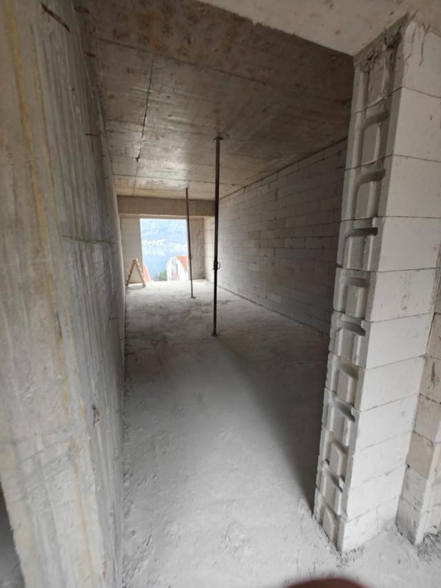 Jednosoban stan 50.6m2 u novom stambenom kompleksu u Prčnju, Kotor