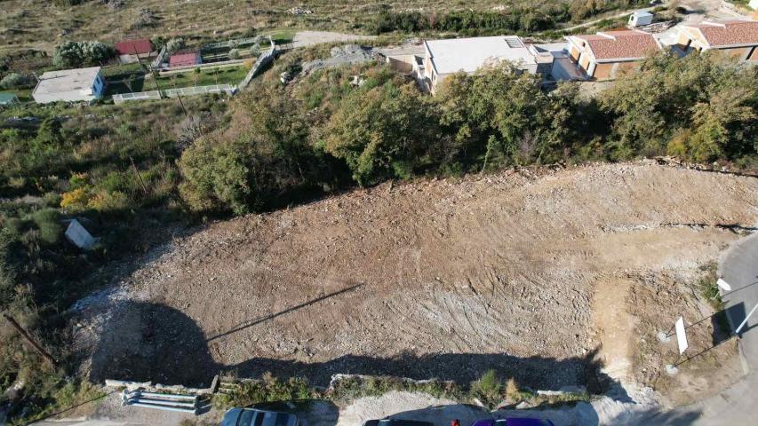 Urbanizovan plac 1.320 m² sa pogledom na more za gradnju 3 vile, Blizikuće, Budva