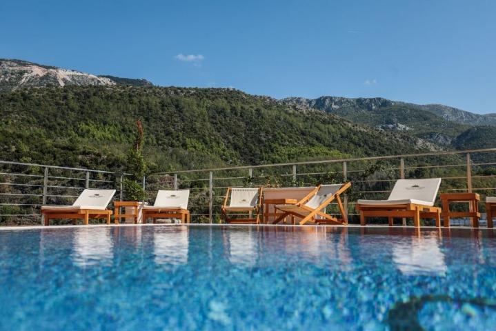 Jednosoban stan u luksuznom kompleksu sa bazenom i spa centrom - Bečići (Na duzi period)