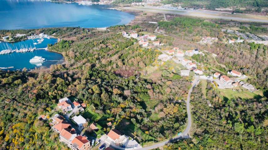 Urbanizovan plac 3.789 m² s prelepim pogledom na more, Tivat-Mrčevac
