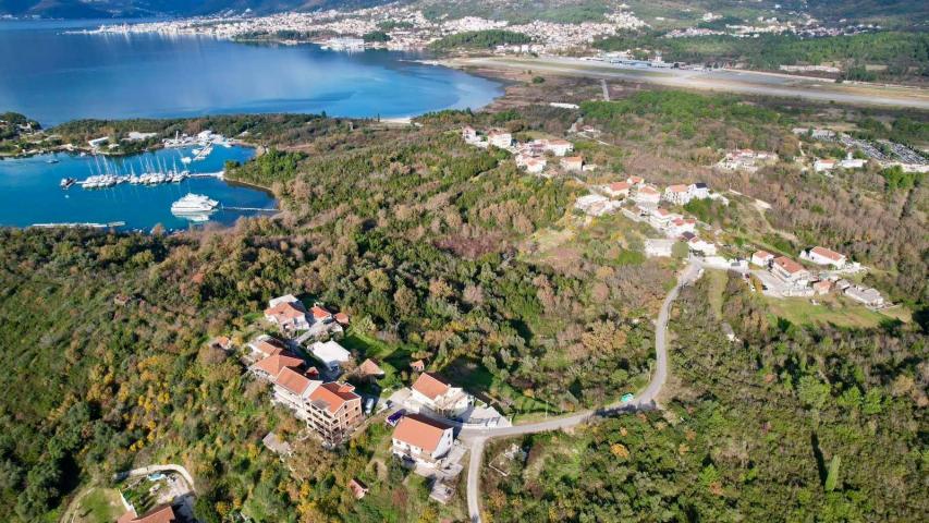Urbanizovan plac 3.789 m² s prelepim pogledom na more, Tivat-Mrčevac
