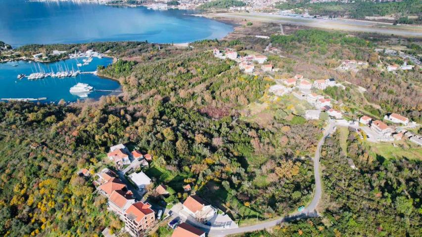 Urbanizovan plac 3.789 m² s prelepim pogledom na more, Tivat-Mrčevac
