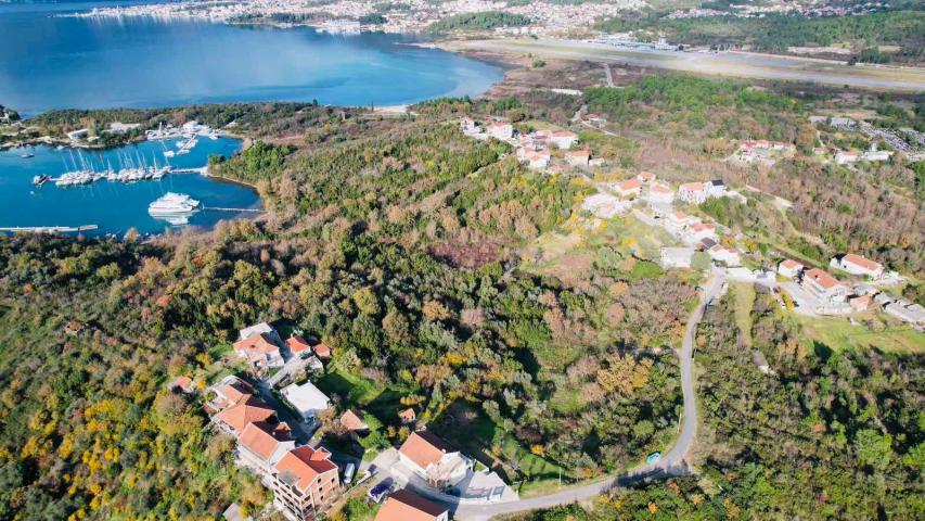 Urbanizovan plac 3.789 m² s prelepim pogledom na more, Tivat-Mrčevac