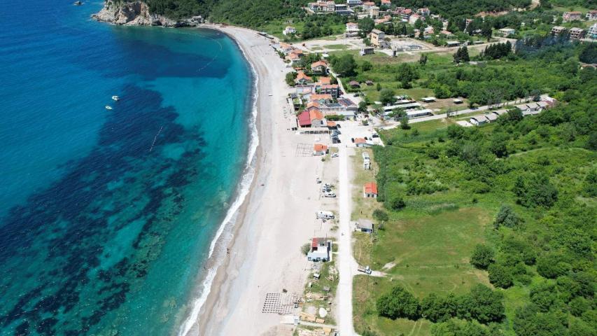 Urbanizovan plac na 100 metara od mora u Buljarici, 1.433 m²