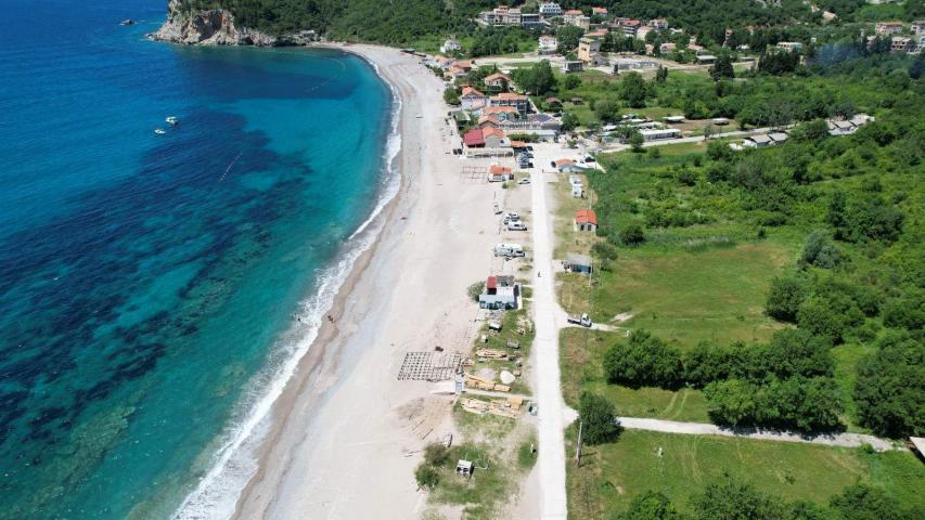 Urbanizovan plac na 100 metara od mora u Buljarici, 1.433 m²