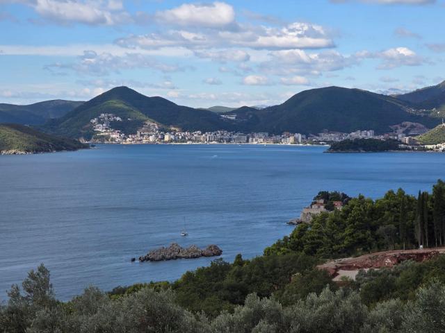 Prodaja građevinskog zemljista 2.682 m² za izgradnju 5 luksuznih vila sa pogledom na more – Blizikuć
