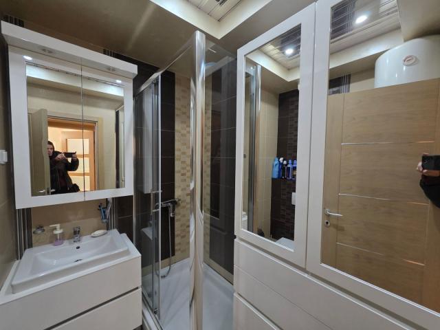 Luksuzno opremljen dvosoban stan 80m² u Budvi, Rozino