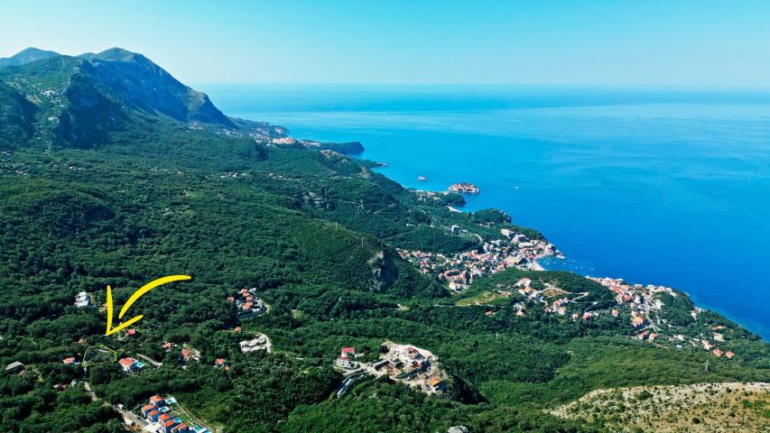 Urbanizovano zemljište od 732 m² sa panoramskim pogledom na more u Kuljačama, Budva