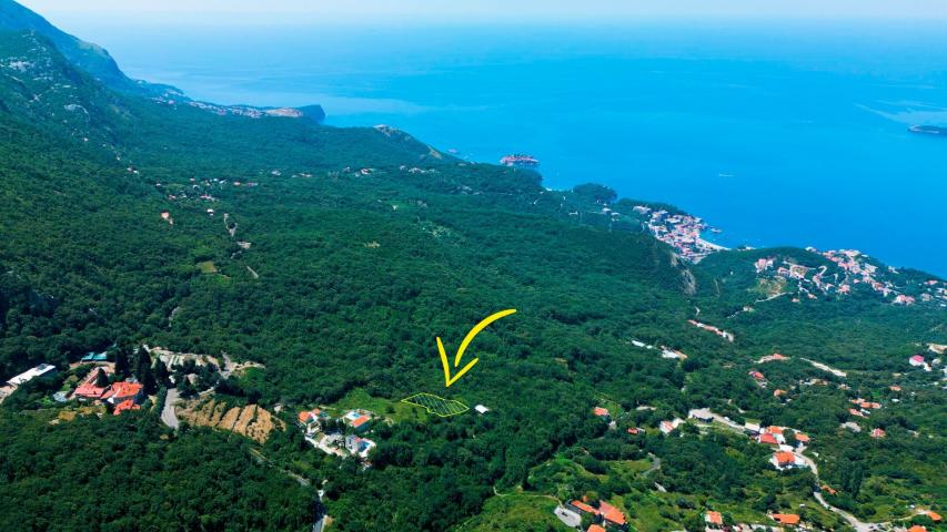 Neurbanizovano zemljište od 1088 m² sa panoramskim pogledom na more u Kuljačama, Budva