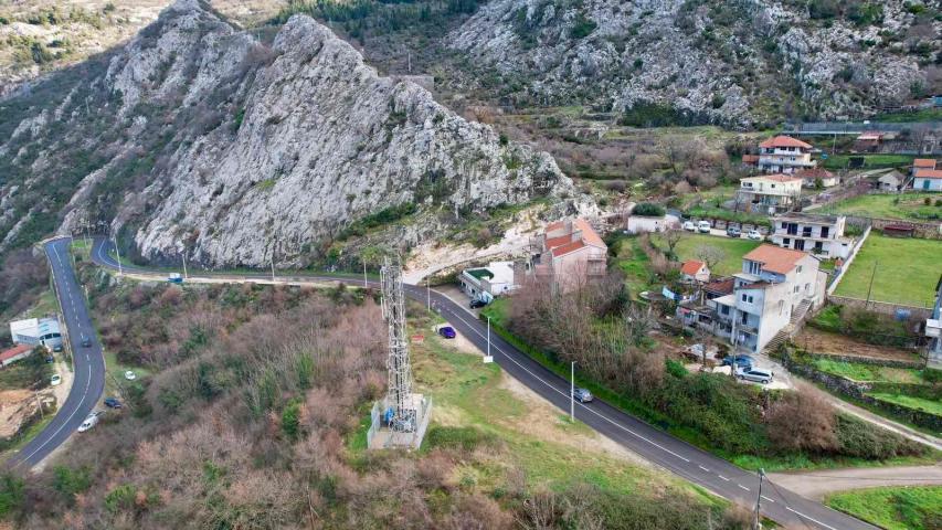 Urbanizovan plac 12.000 m² sa panoramskim pogledom na more, Škaljari, Kotor