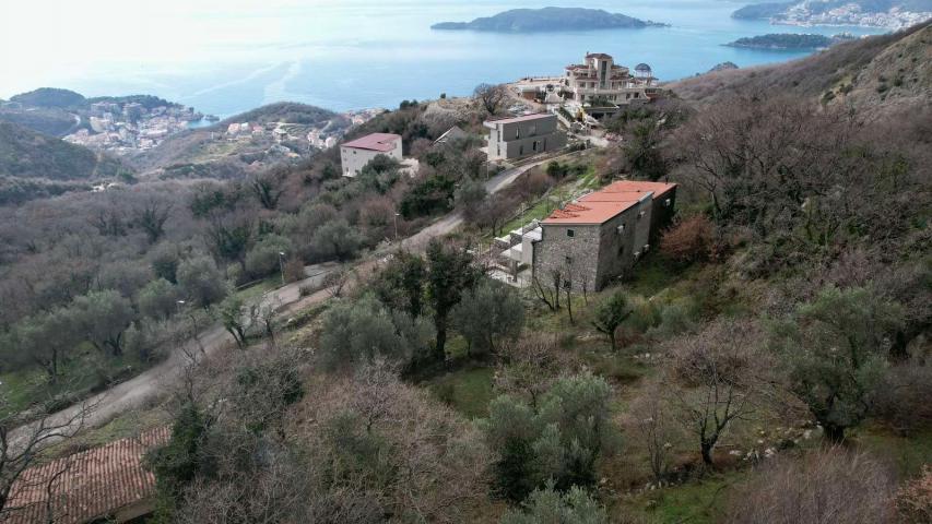 Urbanizovan plac 590m2 sa pogledom na more-Kuljace, Budva