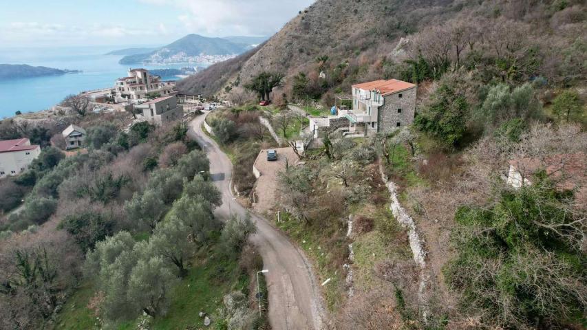 Urbanizovan plac 590m2 sa pogledom na more-Kuljace, Budva