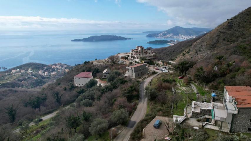 Urbanizovan plac 590m2 sa pogledom na more-Kuljace, Budva