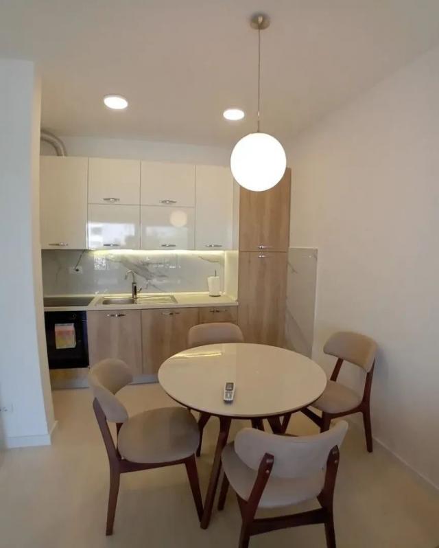 Na prodaju jednosoban stan 51 m² sa panoramskim pogledom na more i garažnim mestom – Dubovica, Budva