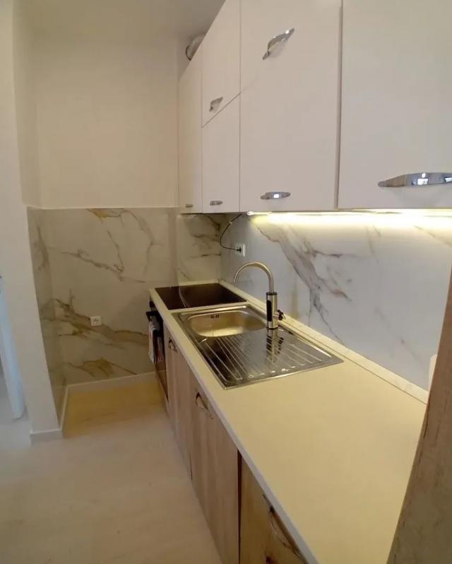 Na prodaju jednosoban stan 51 m² sa panoramskim pogledom na more i garažnim mestom – Dubovica, Budva
