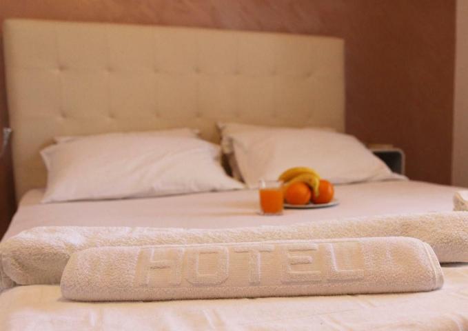 Hotel 1.200m² sa restoranom i placem 800m² – Donji Štoj, Ulcinj