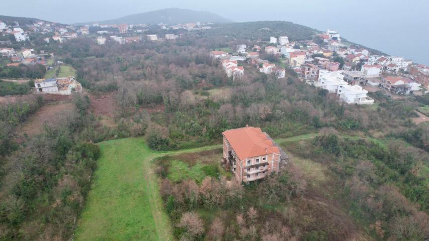 Urbanizovan plac 2500m2 sa pogledom na more- Krimovica, Kotor