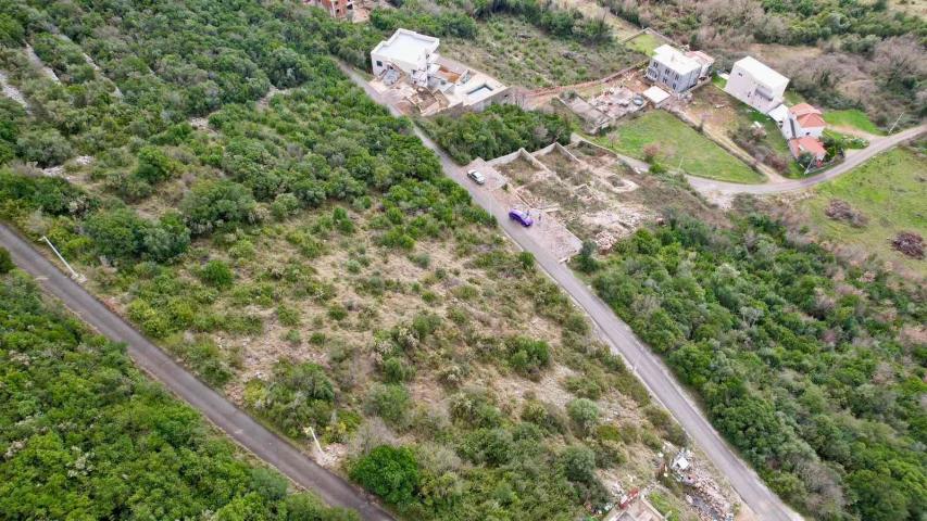 Neurbanizovano zemljiste 900m² sa pogledom na more-Višnjeva, Kotor