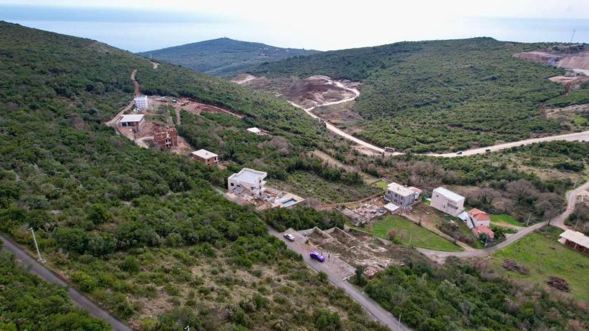 Neurbanizovano zemljiste 900m² sa pogledom na more-Višnjeva, Kotor