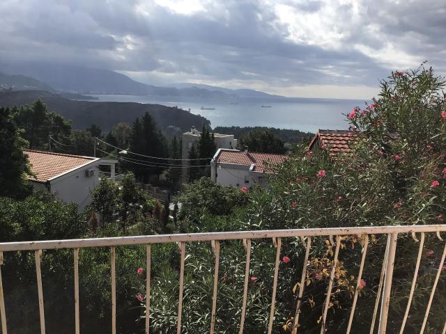 Porodična kuća 260m² sa pogledom na more – Sutomore, Zagradje