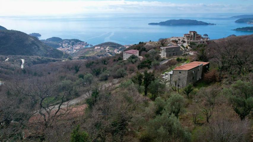 Urbanizovan plac 1118m2 sa pogledom na more-Kuljace, Budva
