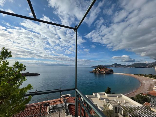 Luksuzni hotel sa spa centrom, restoranom i brojnim sadržajem na prodaju-Sveti Stefan, Crna Gora