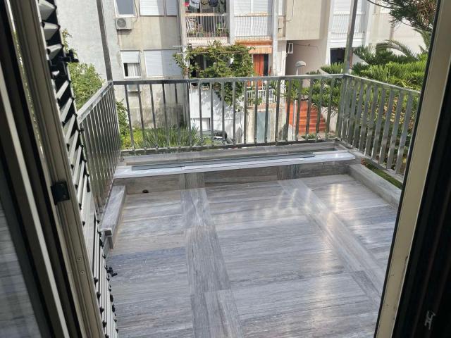 Dvosoban Stan 130m2 sa parking mestom na atraktivnoj lokaciji u Budvi (IZDAVANJE NA DUZI PERIOD)
