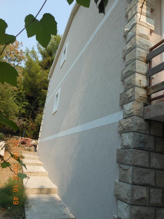 Prostrana kuća 300 m² sa pogledom na more-Budva, Lazi