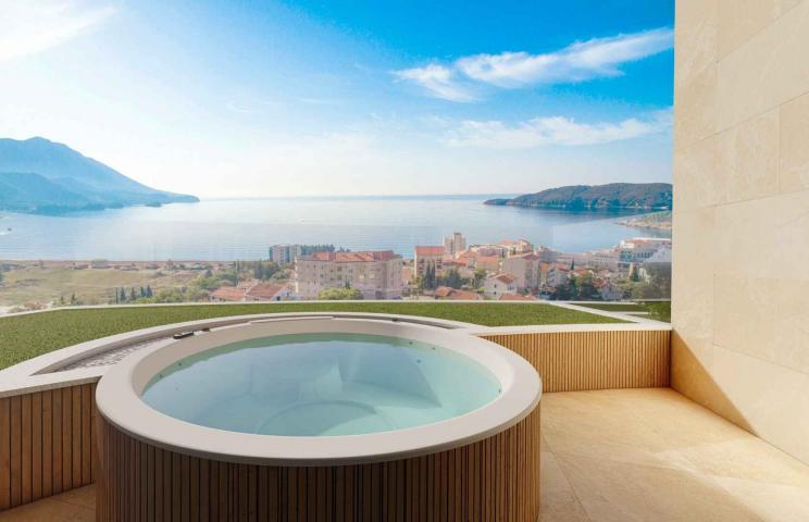 Trosoban stan 113m2 u novom kompleksu sa bazenom, SPA i pogledom na more - BECICI
