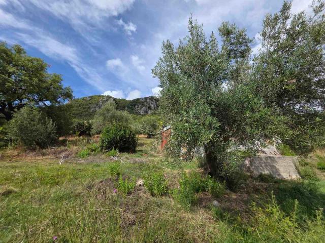 Urbanizovan plac sa trajnim pogledom na more – 1.058 m², Podi, Herceg Novi