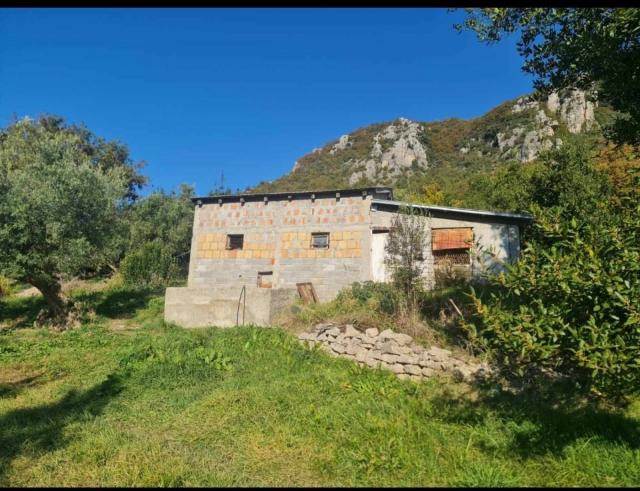 Urbanizovan plac sa trajnim pogledom na more – 1.058 m², Podi, Herceg Novi