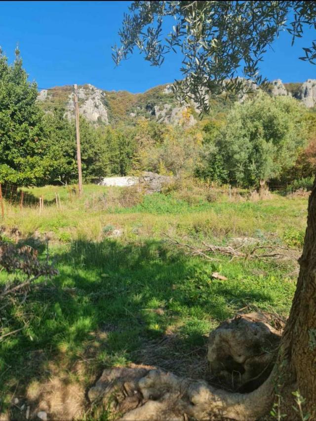 Urbanizovan plac sa trajnim pogledom na more – 1.058 m², Podi, Herceg Novi