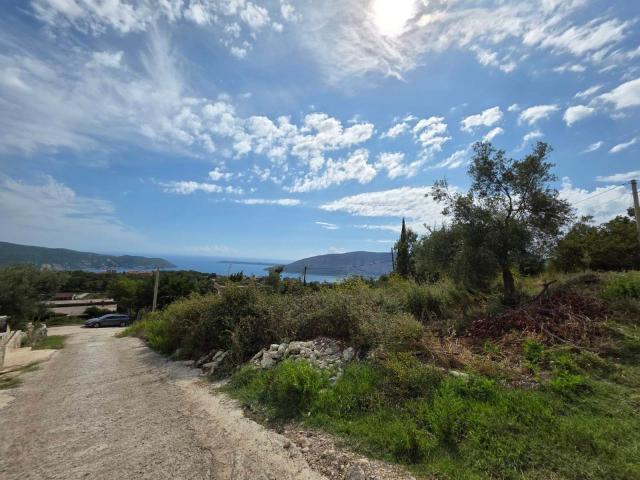 Urbanizovan plac sa trajnim pogledom na more – 1.058 m², Podi, Herceg Novi