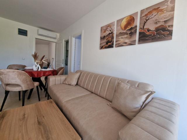 Luksuzna novoizgradjena vila 300 m² sa bazenom, Lješevići – Kotor
