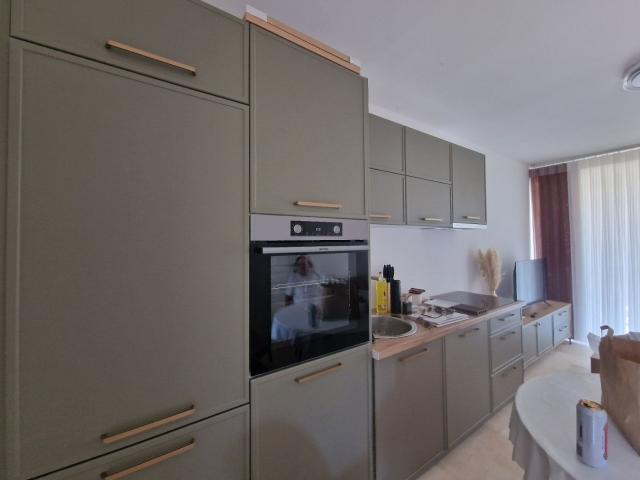 Luksuzna novoizgradjena vila 300 m² sa bazenom, Lješevići – Kotor