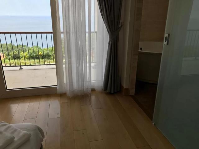 Ekskluzivna vila u Blizikućama, Sveti Stefan (Na duzi period, dostupna od 01.09.2025)