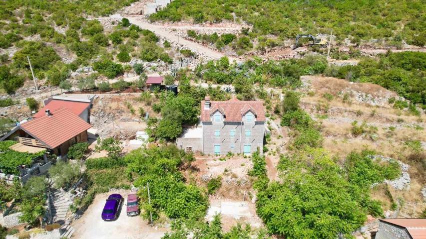 Autentična kamena kuća 138 m² na placu 566 m²– Zagora, Kotor