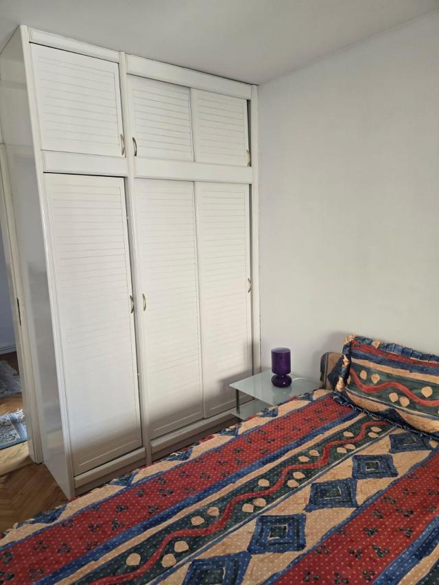 Dvosoban namesten stan 64m2, Podkosljun-Budva ( Na duzi period)