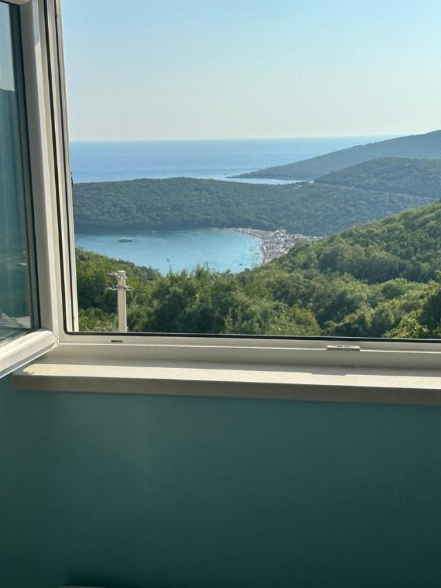 Luksuzna vila 440 m² sa 7 spavaćih soba i panoramskim pogledom na more-Prijevor, Budva
